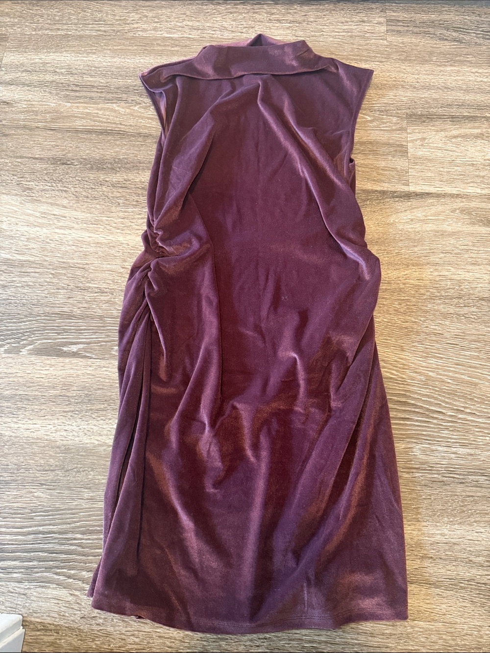 a new day Sleeveless Velvet Midi Dress in Deep Plum
